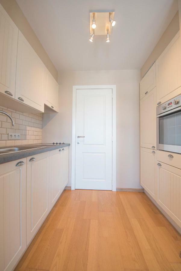 Melrose Apartment